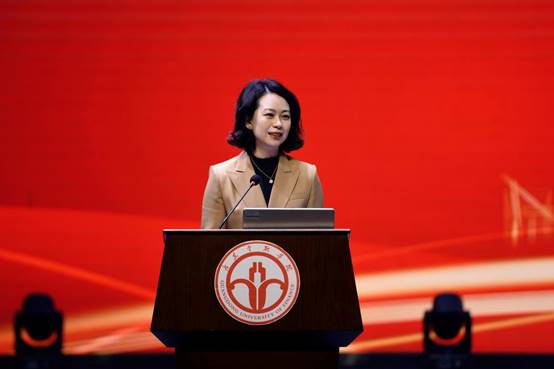 十大买球的正规网站副校长初可佳